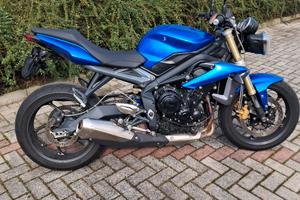 triump 675