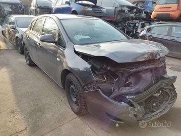 Ricambi OPEL ASTRA J 1686cc CDTI del 2010