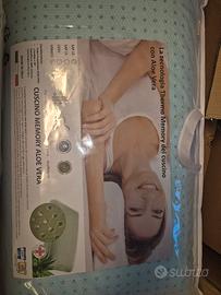 Coppia Guanciali memory foam cuscini h.13