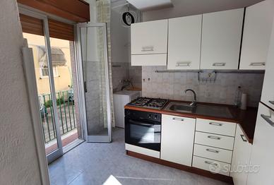 Casa arredata per pensionati/pendolari no disabili