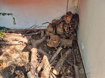 legna per camino o altro