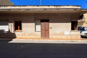Appartamento di 160 m² con più di 5 locali e box a