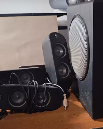 Set audio Logitech X-530 ampli NON funzionante
