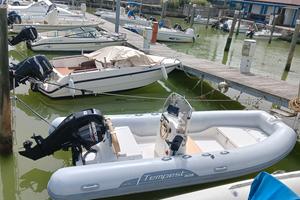 Gommone Capelli Tempest 505 con Mercury 40/60