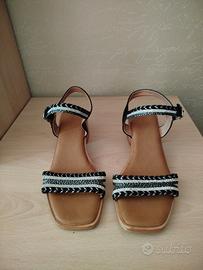 Sandalo donna casual chic tacco medio