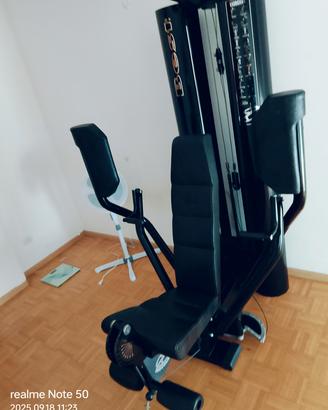 attrezzo multifunzione palestra