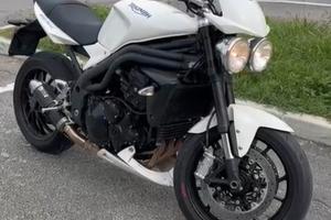 Speed Triple