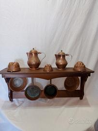 MENSOLA CON CON 9 PEZZI IN RAME 