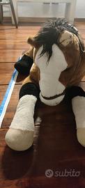 Cavallo in peluche 