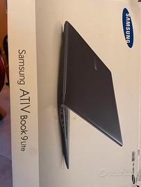 Samsung ATIV Book 9 Touch Screen