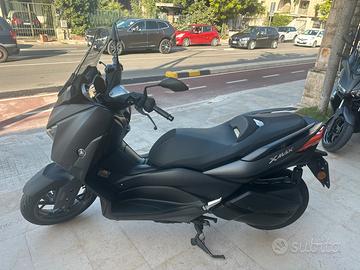 Yamaha XMAX 300 ABS 02/2022 Garanzia Anni 2