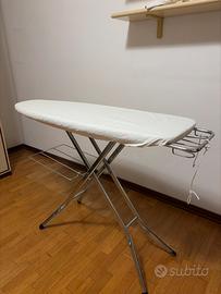 Asse da stiro con telo di copertura