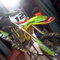 Motocross Suzuk RM-Z 250 - Scarico Akrapovic