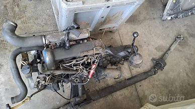 Motore mercedes 2400 Diesel e cambio 5 marce