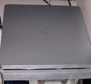Playstation 4 slim