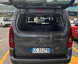 Toyota proace city full optional