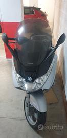 Piaggio X8 + Giubbotto e casco