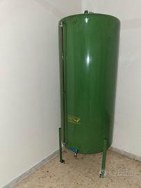 Cisterna per gasolio . 