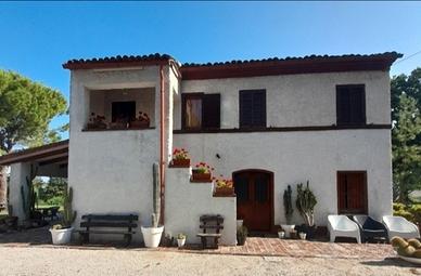 Scopri le Marche su casale in esclusiva