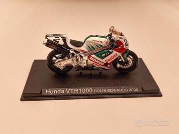 Modellino Honda VTR1000 Castrol Colin Edwards 2000