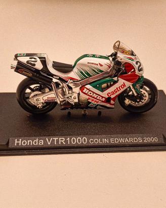 Modellino Honda VTR1000 Castrol Colin Edwards 2000