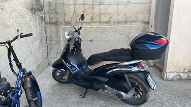Beverly 250cc perfetto in tutto,  gommato 80%,