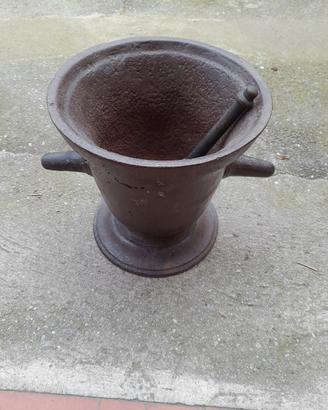 Grande Mortaio In Ghisa Con Pestello In Bronzo 