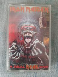 cassetta iron Maiden " a real dead One"