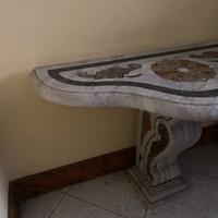 Due consolle gemelle marmo intarsiato largh 100