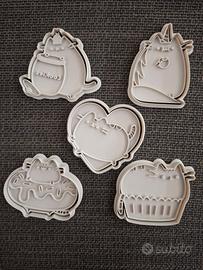 Set 5 Stampini / Tagliabiscotti Pusheen