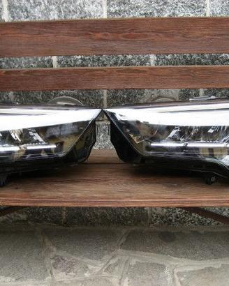 Fari per Opel Crossland X P17 1.2 (08, 68) - 1.2 