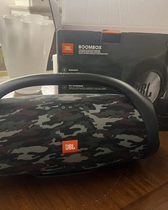 JBL BoomBox