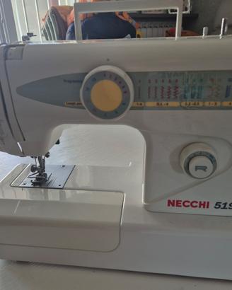 Macchina da cucire Necchi