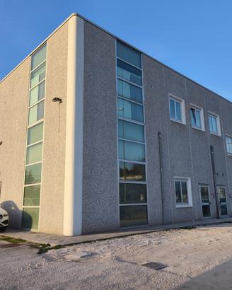 Capannone a Corridonia (MC)