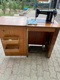 Macchina per cucire Necchi