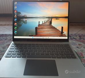 Microsoft Surface laptop go