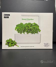 Smart Garden by Click & Grow