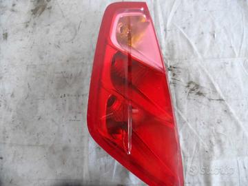 FANALE POSTERIORE DX A LED INTEGRATO NEL PORTELLON