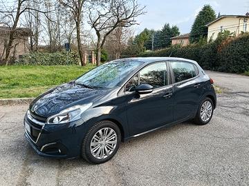 Peugeot 208 GPL / Benzina 