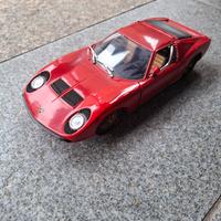 LAMBORGHINI MIURA