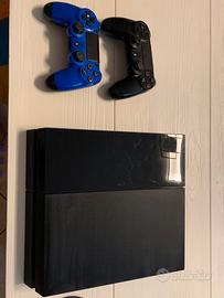 Play station 4 con 2 controller e one piece