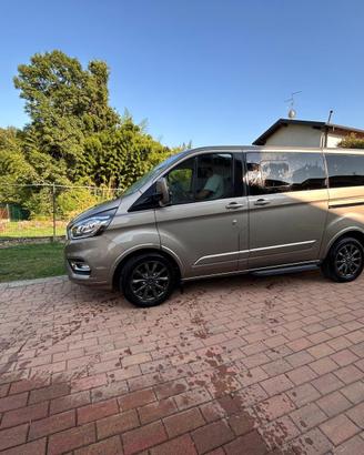 FORD Tourneo Custom 2.0 MHEV Titanium