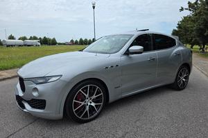 maserati levante sq4 MOTORE FERRARI 
