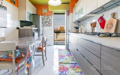 2 LOCALI CUCINA ABITABILE, RISTRUTTURATO CON BOX !