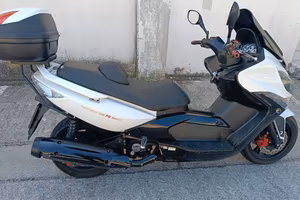 Kymco xciting 300R 