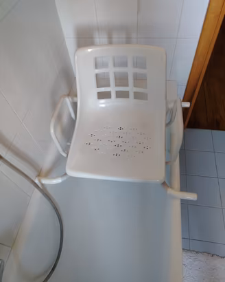 Seggiolino per vasca