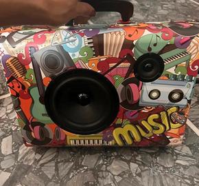Valigetta musicale con microfono e tracolla