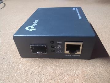 TP-Link MC220L Gigabit Ethernet Media Converter