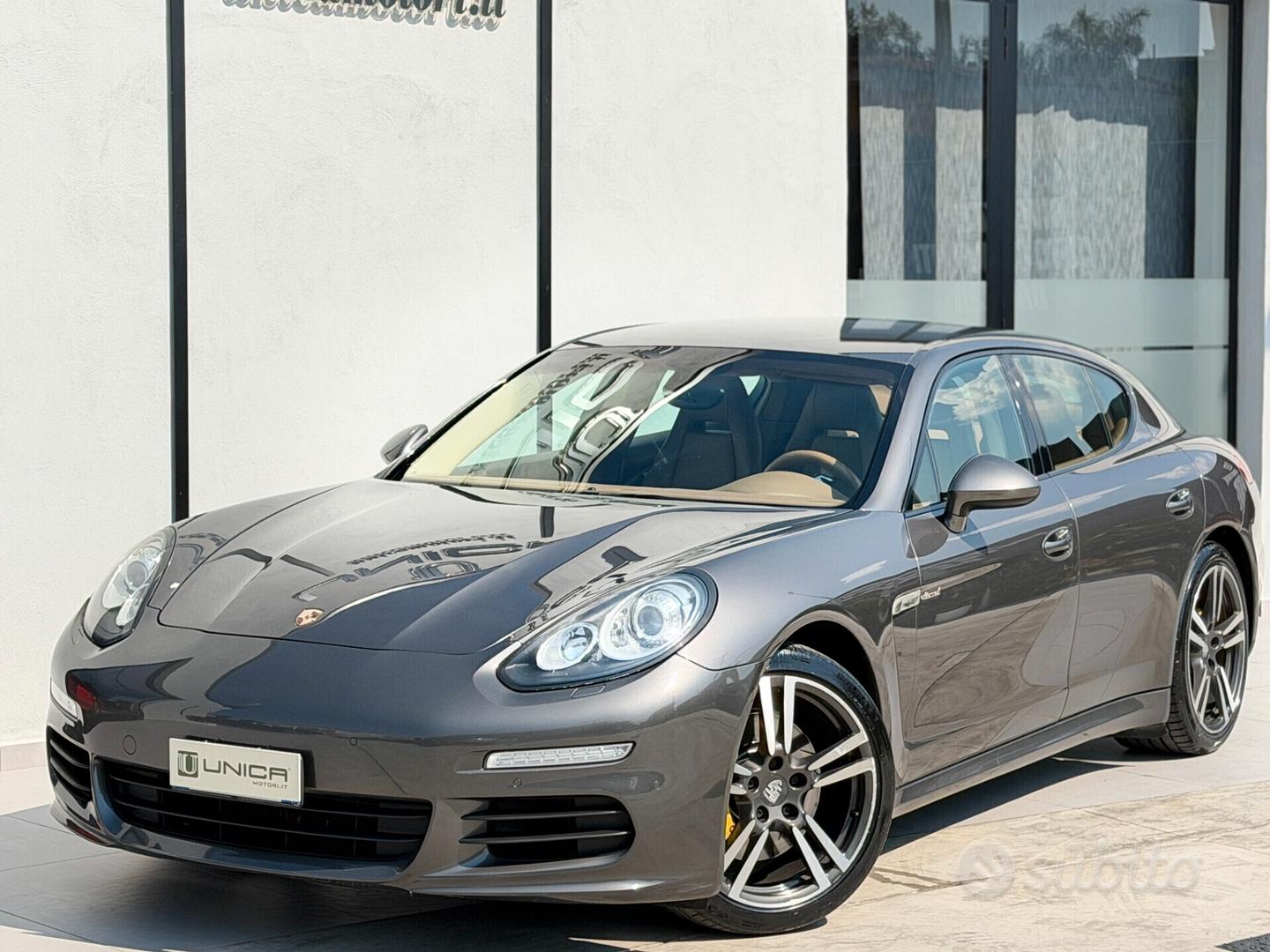 Porsche Panamera 2014 photo 2
