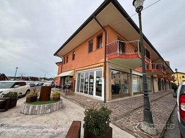 FABRICATO INDIPENDENTE A RIDOSSO DEL CENTRO STO...